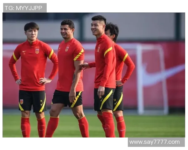 李铁家人缺席庭审如不服判决可申请再审程序